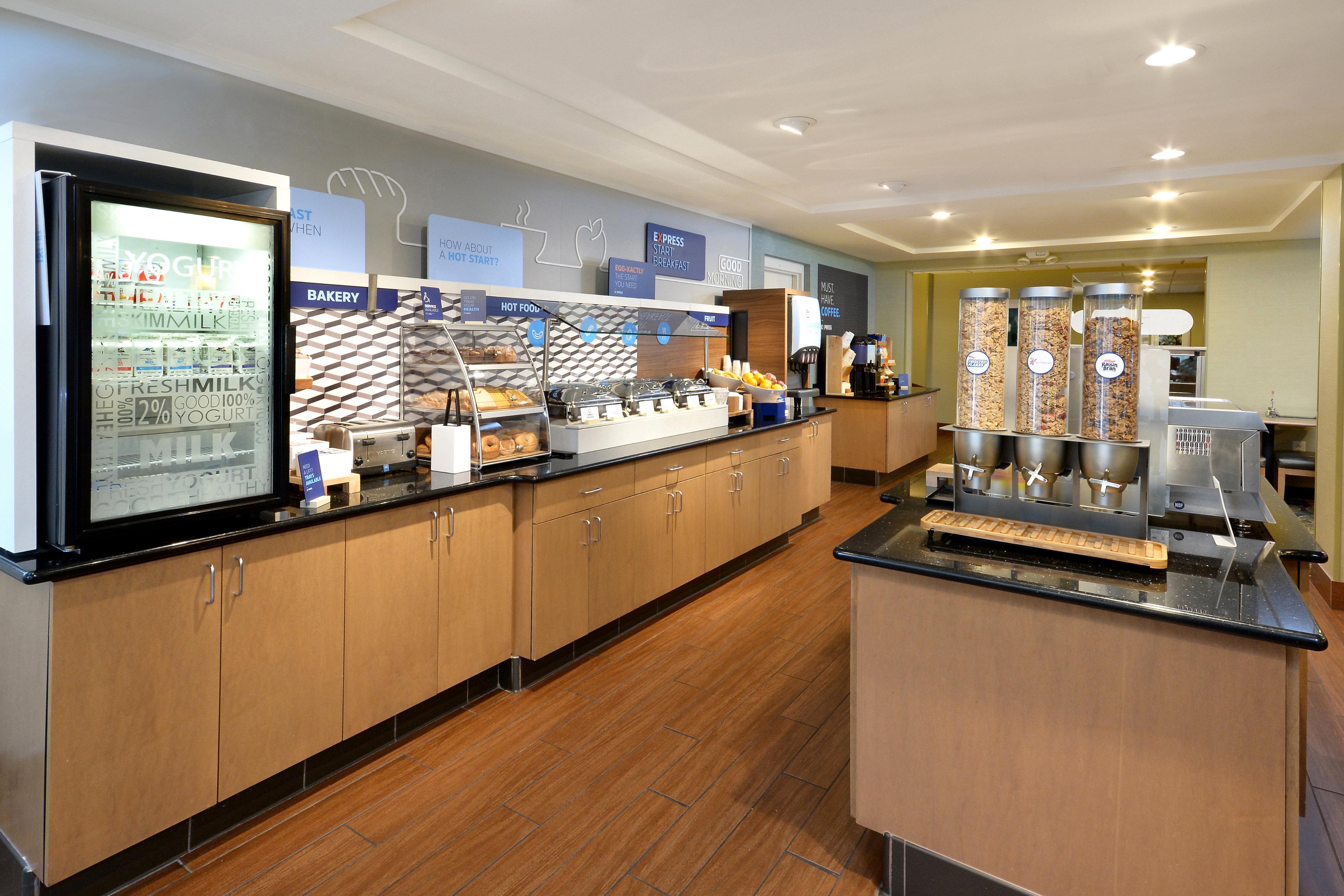 Holiday Inn Express Hotel & Suites High Point South By Ihg Archdale Exterior foto