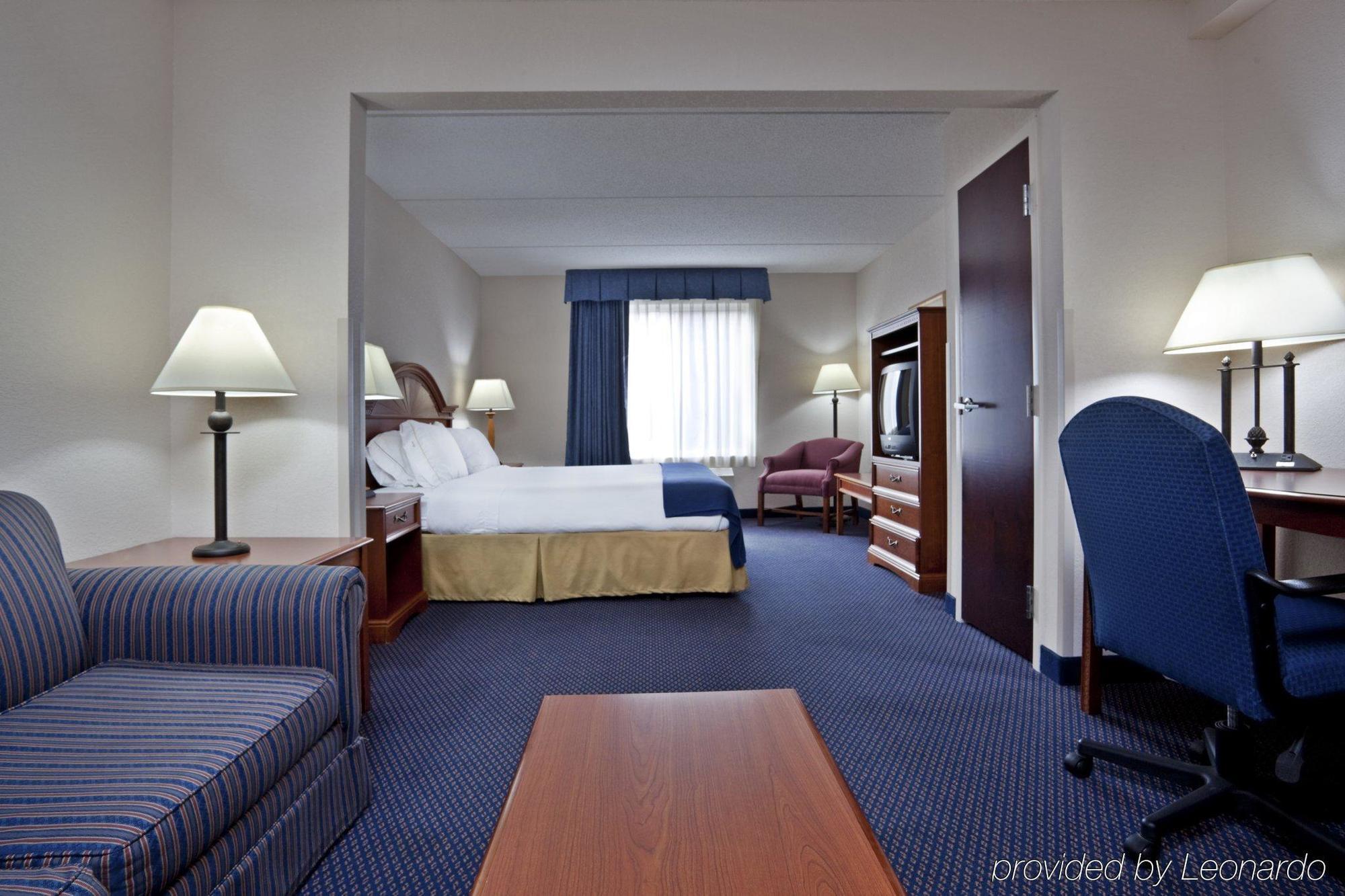 Holiday Inn Express Hotel & Suites High Point South By Ihg Archdale Habitación foto